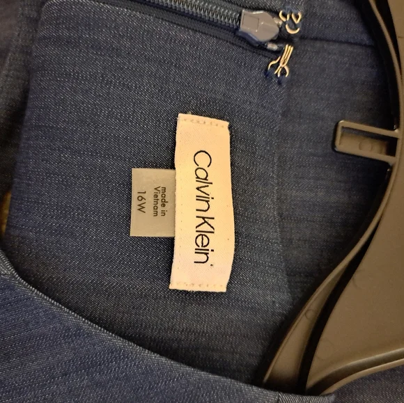 Calvin Klein dress - Picture 3 of 9